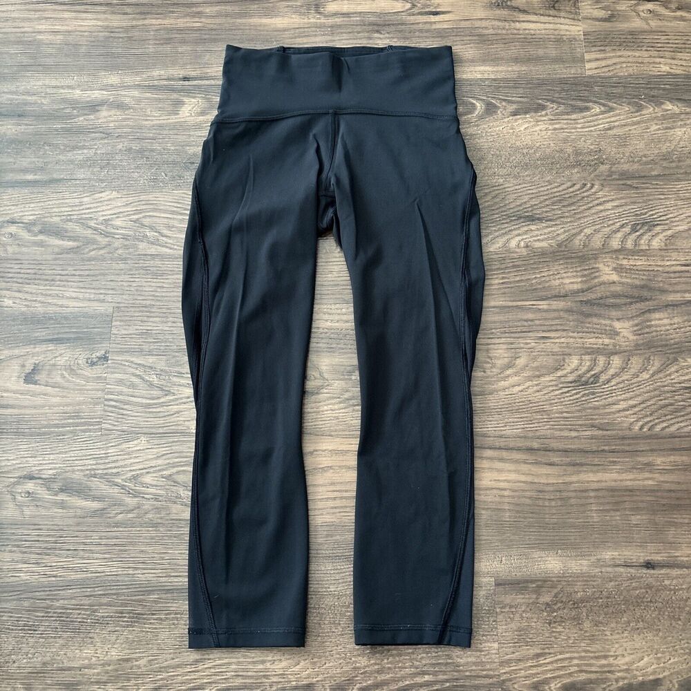 Lululemon Pants Crop 21” Leggings Women’s Size 4 Black Lace Bottoms Nylon Blend